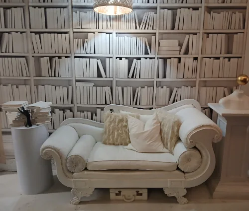 White setting at Coco's Selfie Space