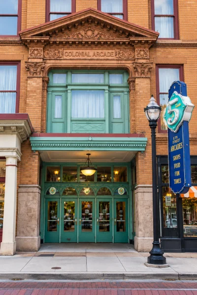 Prospect Ave Entrance to 5th Street Arcades